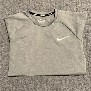 Dri-fit nike t shirt